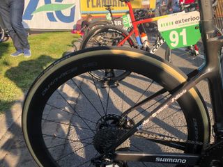 Broken spoke on the back wheel of Lorena Wiebes' bike quite evident at the finish