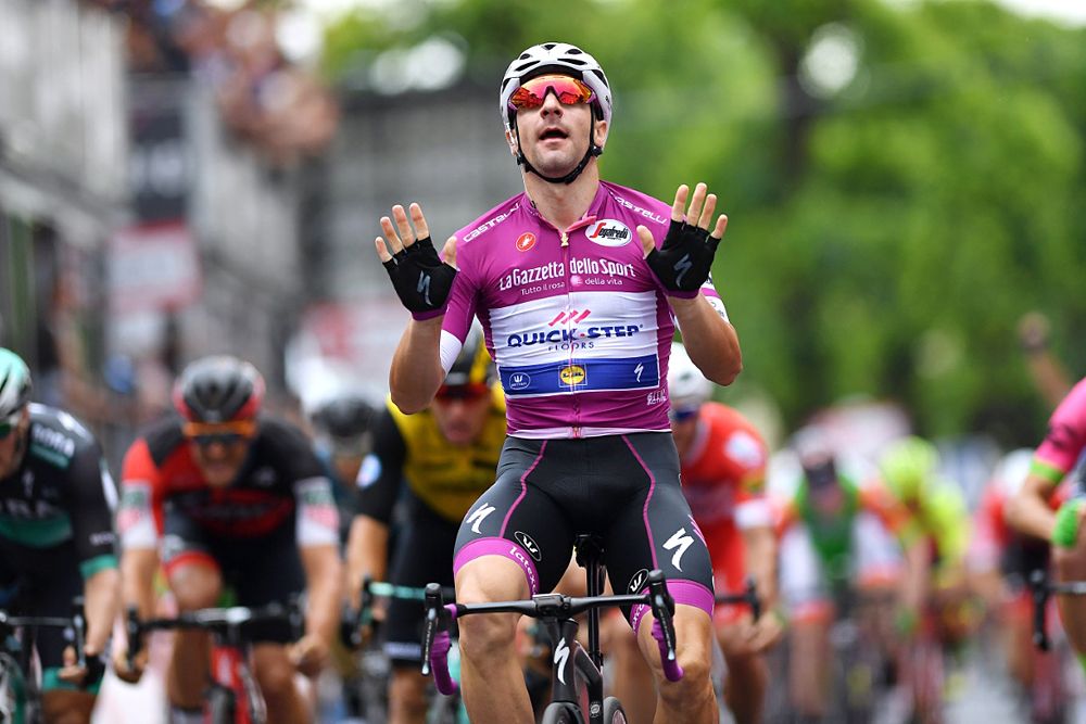 Elia Viviani (Quick-Step Floors) wins stage 13, his third victory at the Giro d'Italia 2018