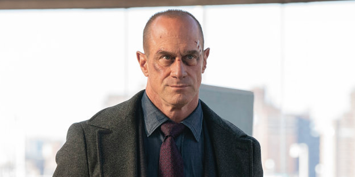 christopher meloni&#039;s elliot stabler with cut face on law and order: organized crime