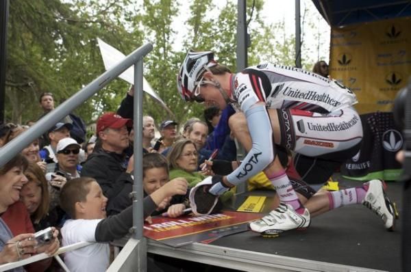 United Healthcare rider Marc de Maar, who was in yesterday's break, talks to young fans.