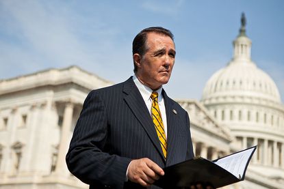 Rep. Trent Franks is pleading with republicans.