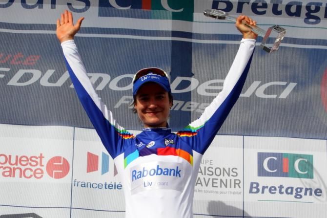 Marianne Vos (Rabobank Liv/Giant) won her fifth World Cup race of the season, the GP de Plouay, and claimed the overall World Cup title