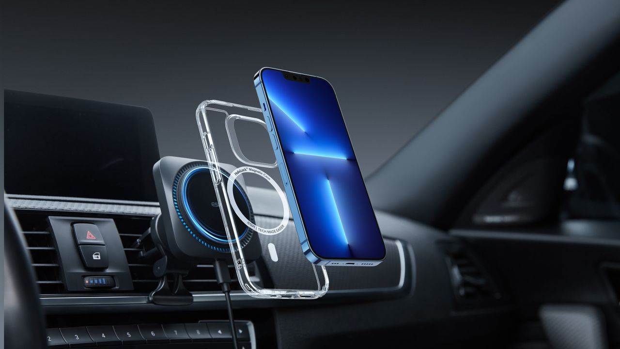 The ESR HaloLock Car Charger