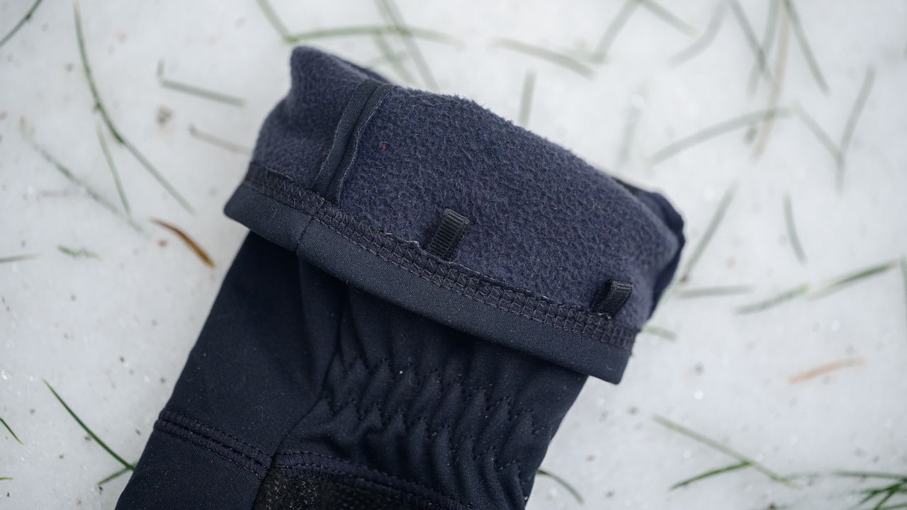 Giro Vulc Lightweight heated gloves fleece backing