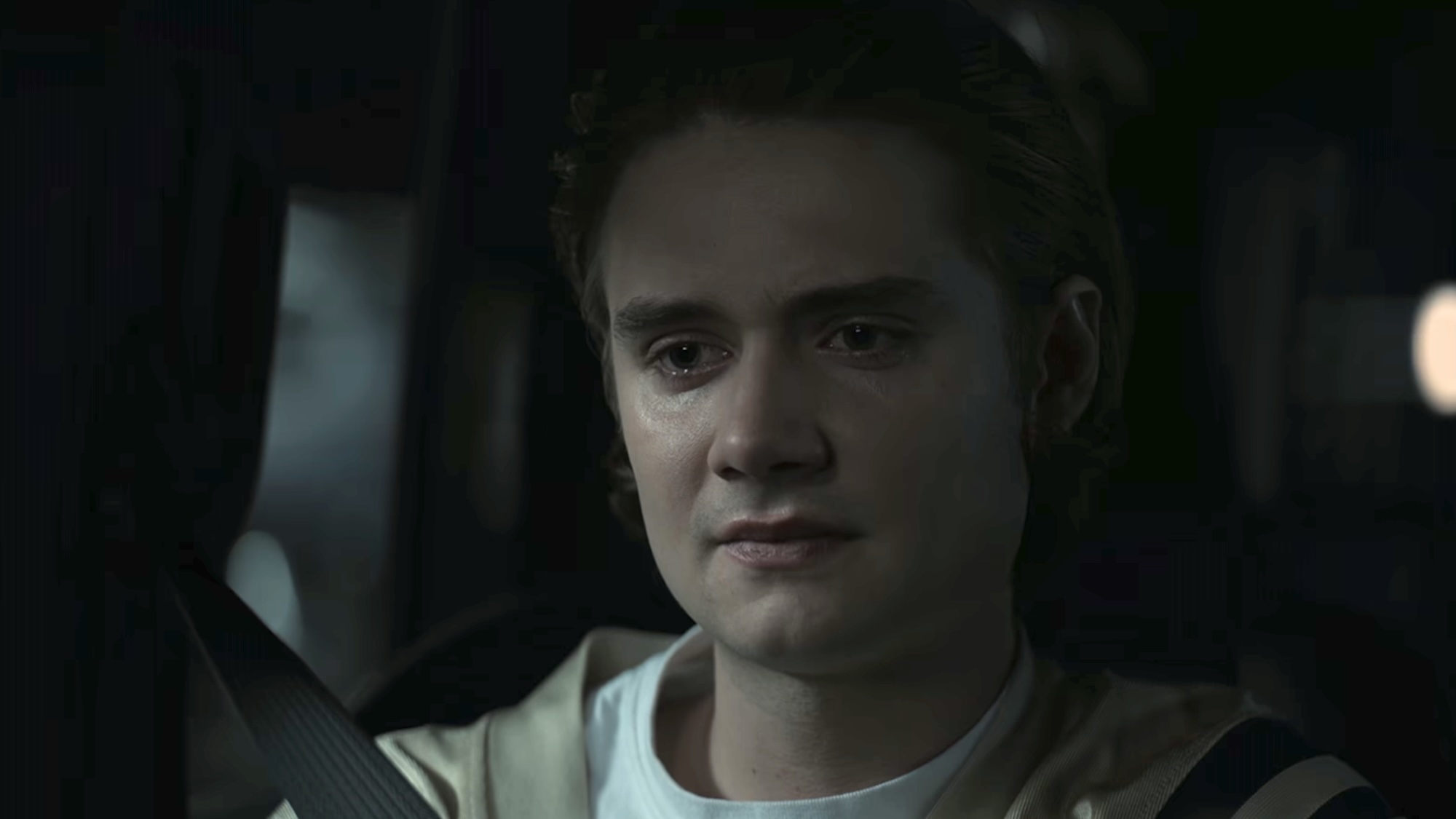 Noah crying in the car in the season finale of Lanterns.