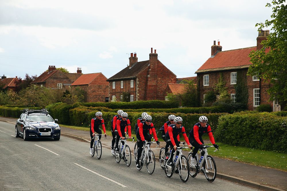 Team Wiggins train prior to the Tour de Yorkshire.