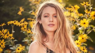 Hair, People in nature, Yellow, Nature, Blond, Beauty, Long hair, Leaf, Autumn, Hairstyle,