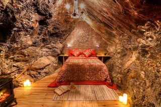 Guests can stay in the grotto, a “romantic” double bedroom
