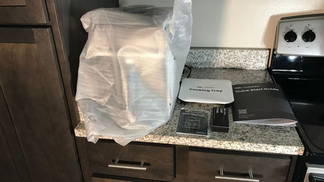 dreo chefmaker in wrapping but out of the box