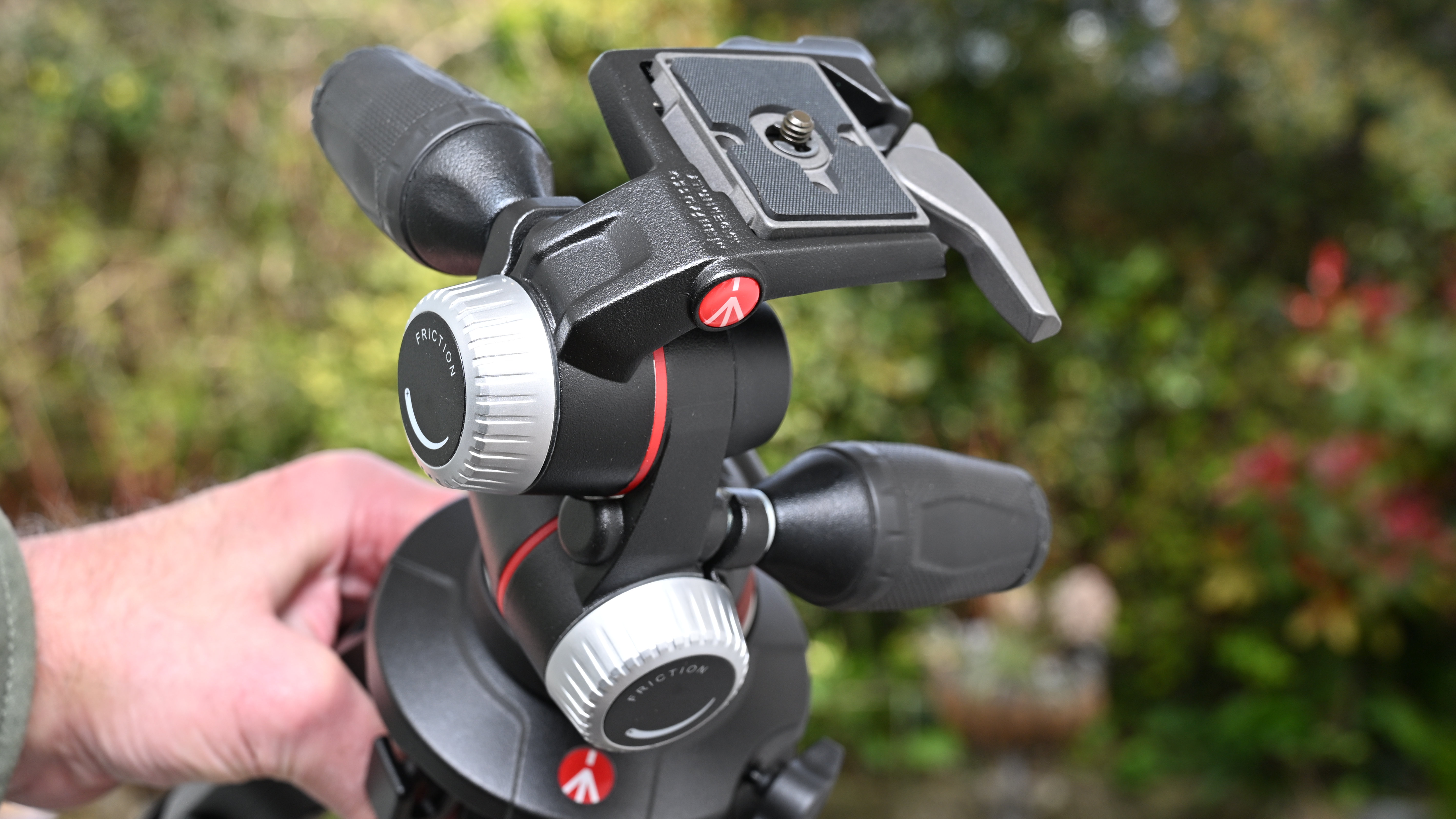 Manfrotto ONE Photo tripod product shot