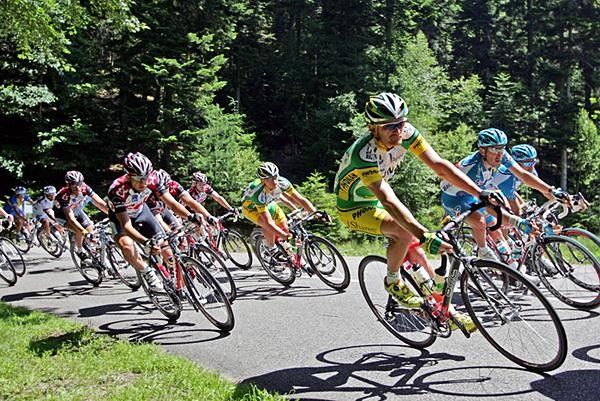 Floyd Landis (Phonak) looking confident early on.