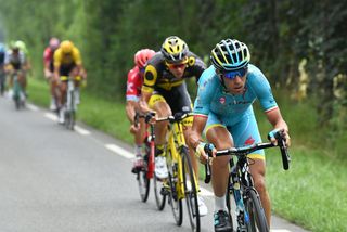 Vincenzo Nibali (Astana) on the attack over the final section of the stage 7