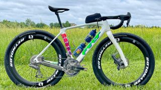 Dylan Johnson's Felt gravel bike