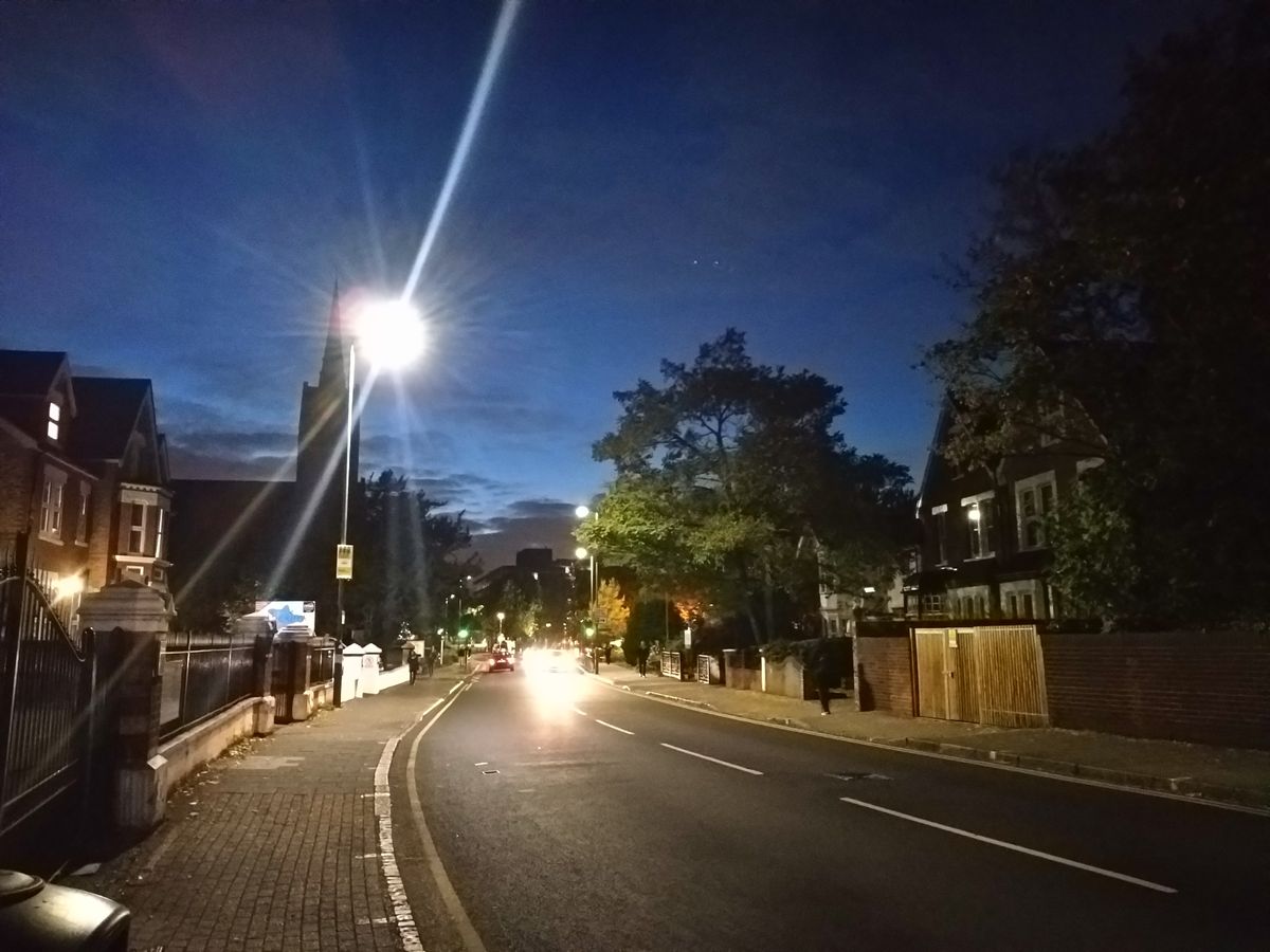 Here&rsquo;s another example of how the HDR mode, while slow, can bring up the dynamic range of night scenes.