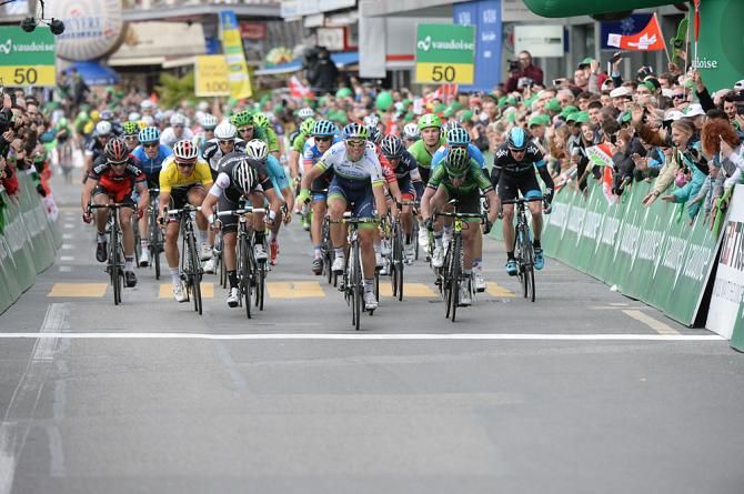 Michael Albasini (Orica-GreenEdge) moved into the race lead thanks to time bonuses