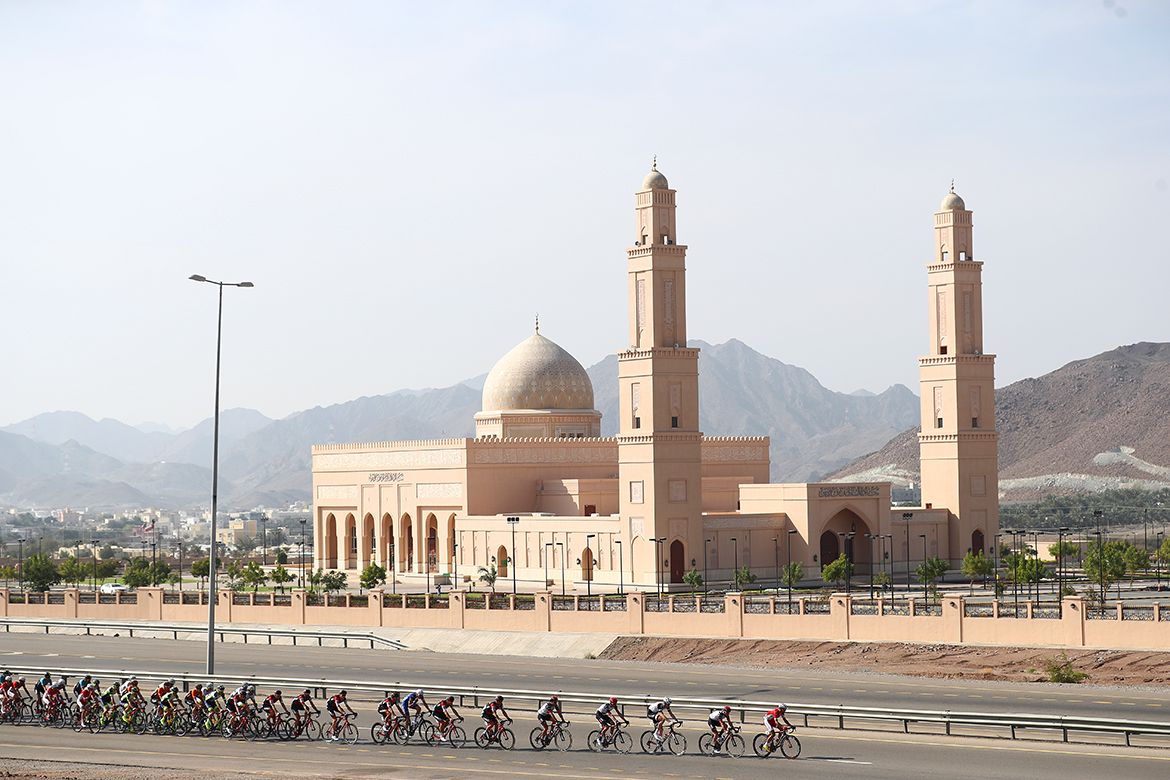 The Tour of Oman peloton on stage 1.