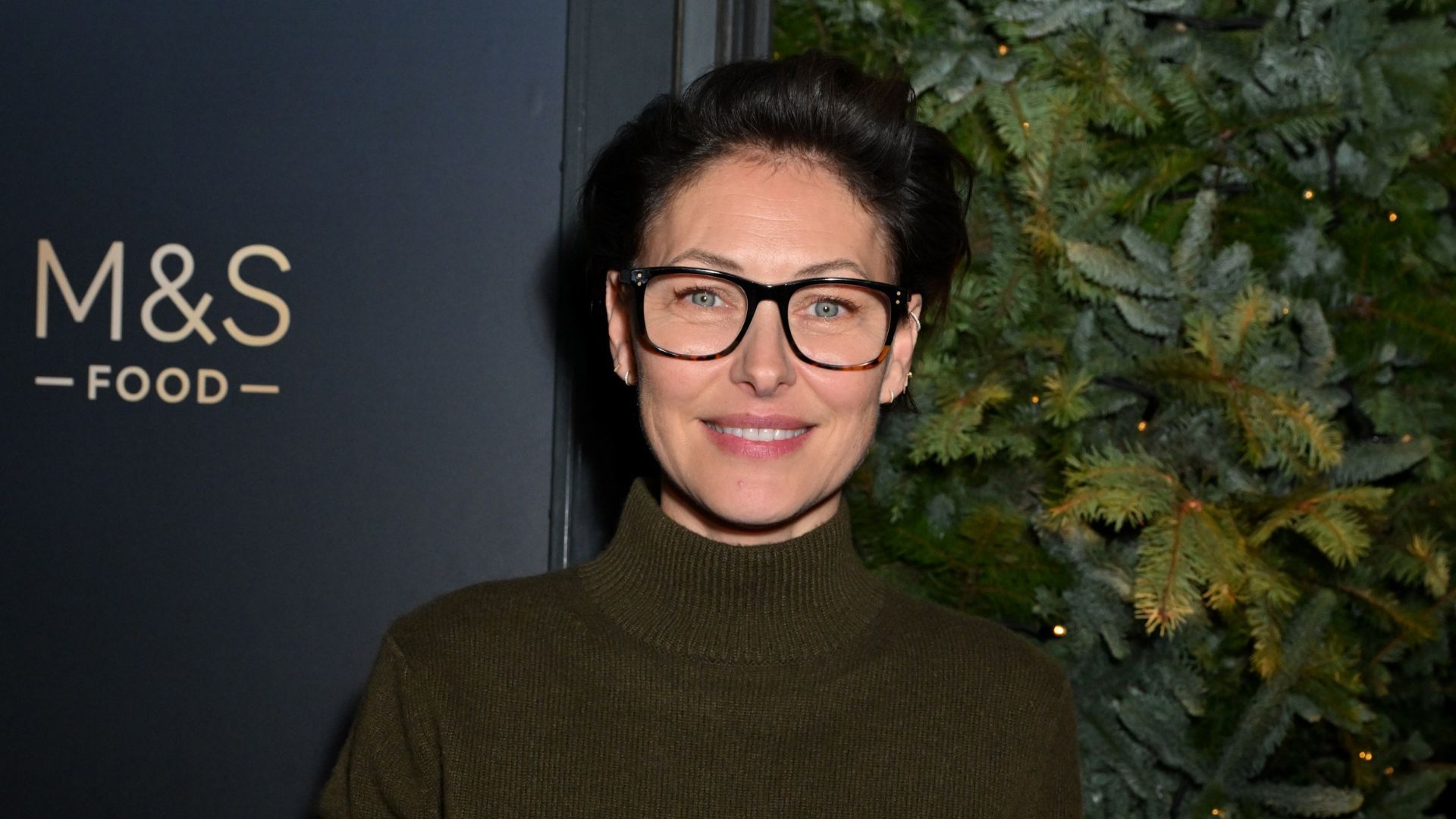 Emma Willis makes light work of autumn styling in this classic colour combo