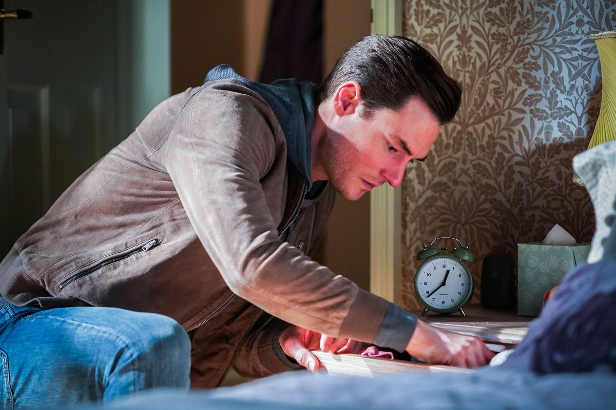 Zack rifles through Sharon&#039;s drawers in EastEnders