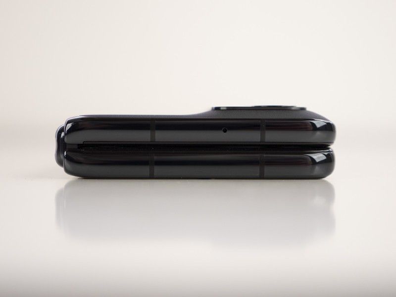Oppo Find N Closed Top Hinge