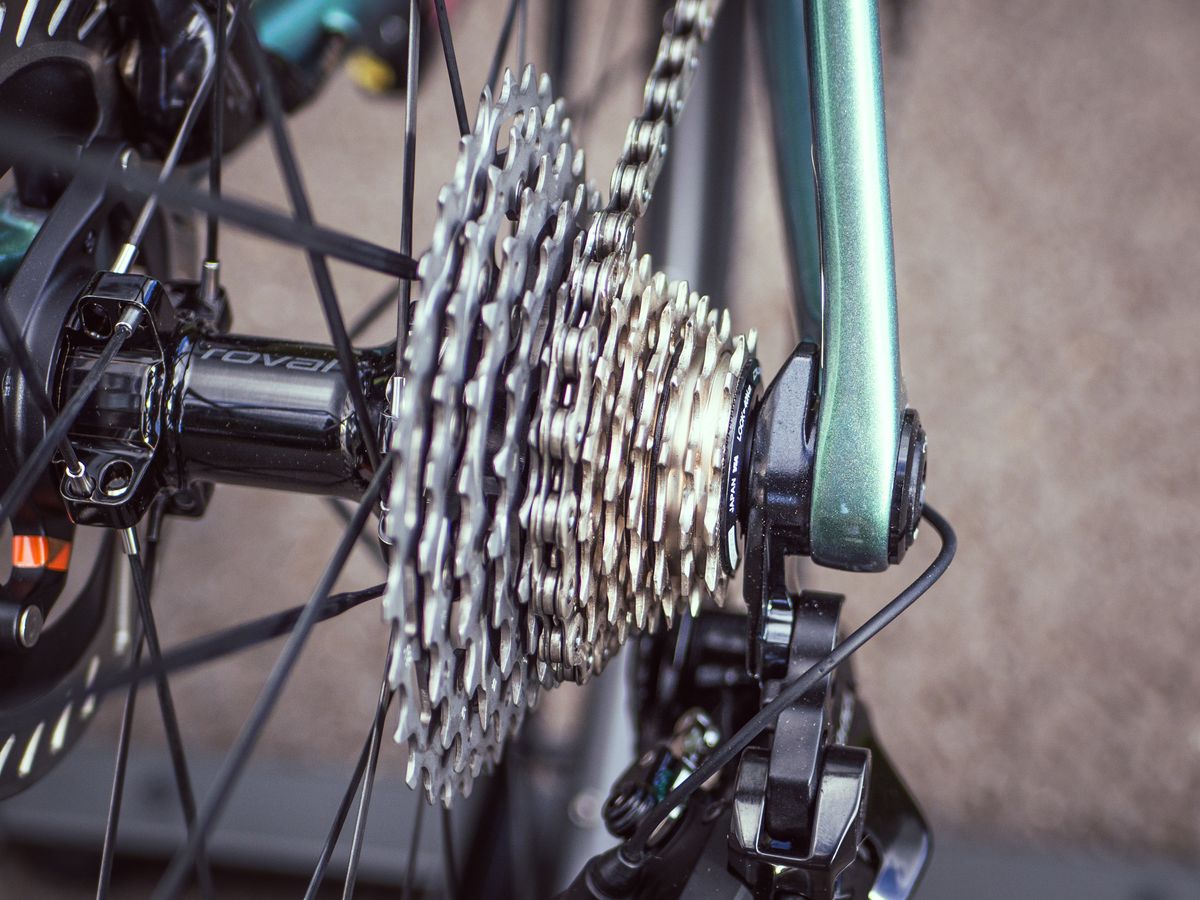Close ups of the Specialized S-Works Aethos 2
