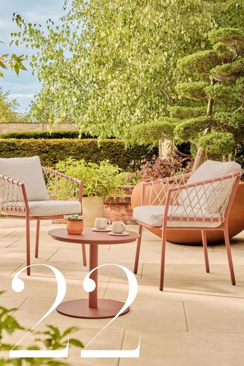Metal 2-Seat Dali Chairs and Table Bistro Set in Rust Red 