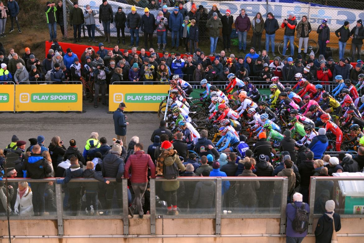 The women on the start line at the Zolder World Cup