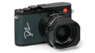Leica Q2 007 limited edition