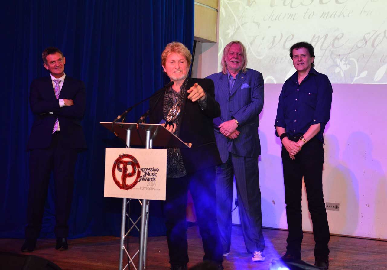 Prog God Jon Anderson with former Yes and current ARW bandmates Rick Wakeman and Trevor Rabin