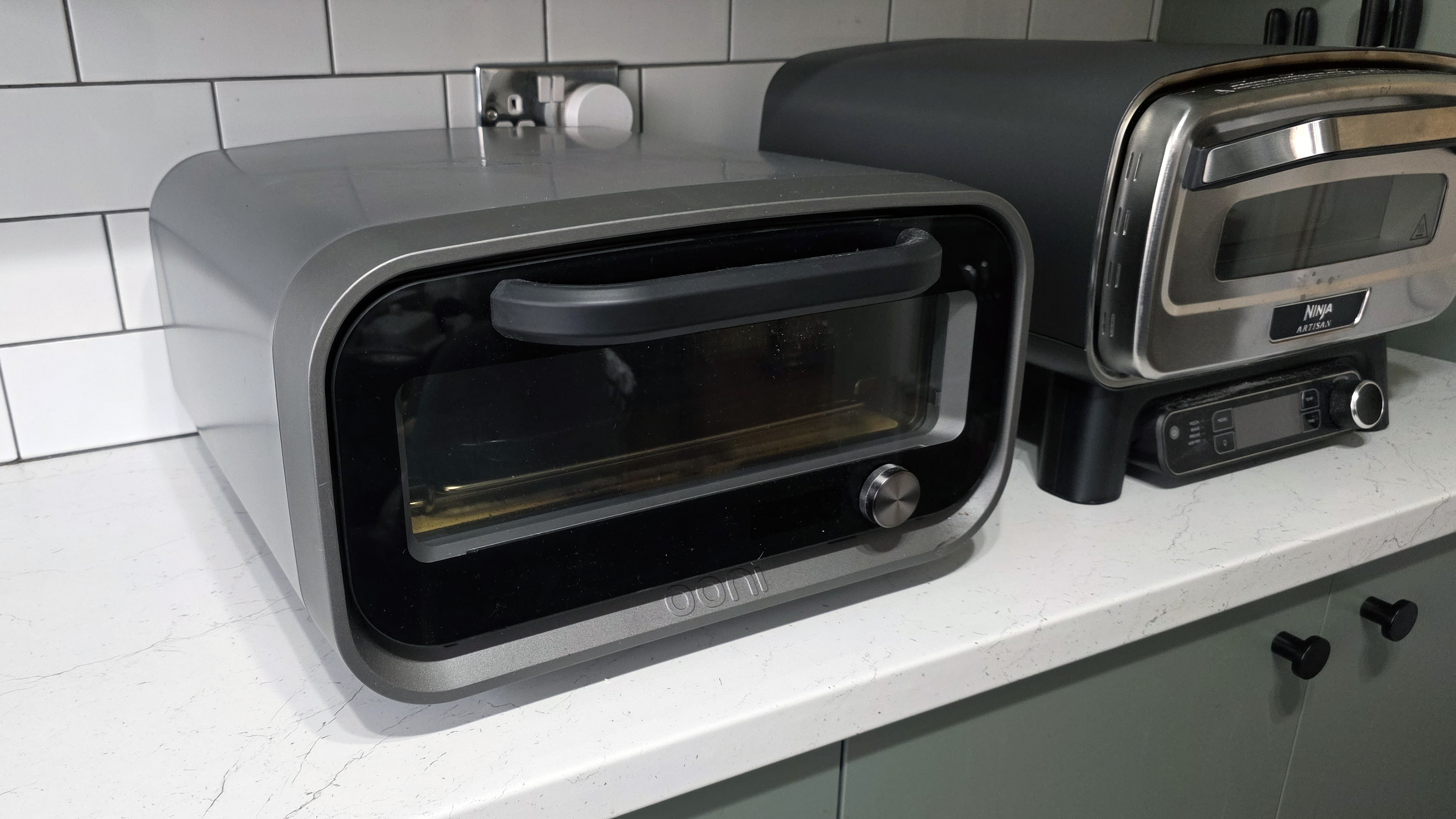 Ooni Volt vs Ninja Artisan pizza oven