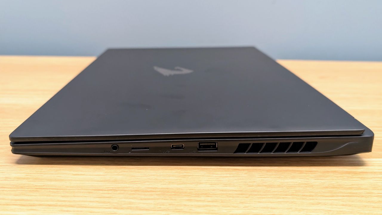 Gigabyte Aorus Master 16 Gen 2 gaming laptop