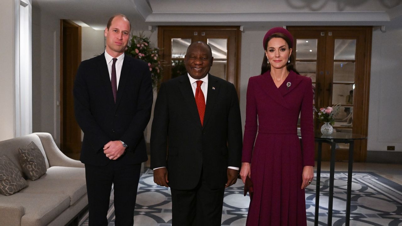 Kate Middleton wore the Prince of Wales feather brooch as she and William welcomed a foreign delegate 