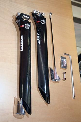 The BMC Racemaster appears to have an integrated seatpost but instead includes a cleverly designed Streampost 73.5.