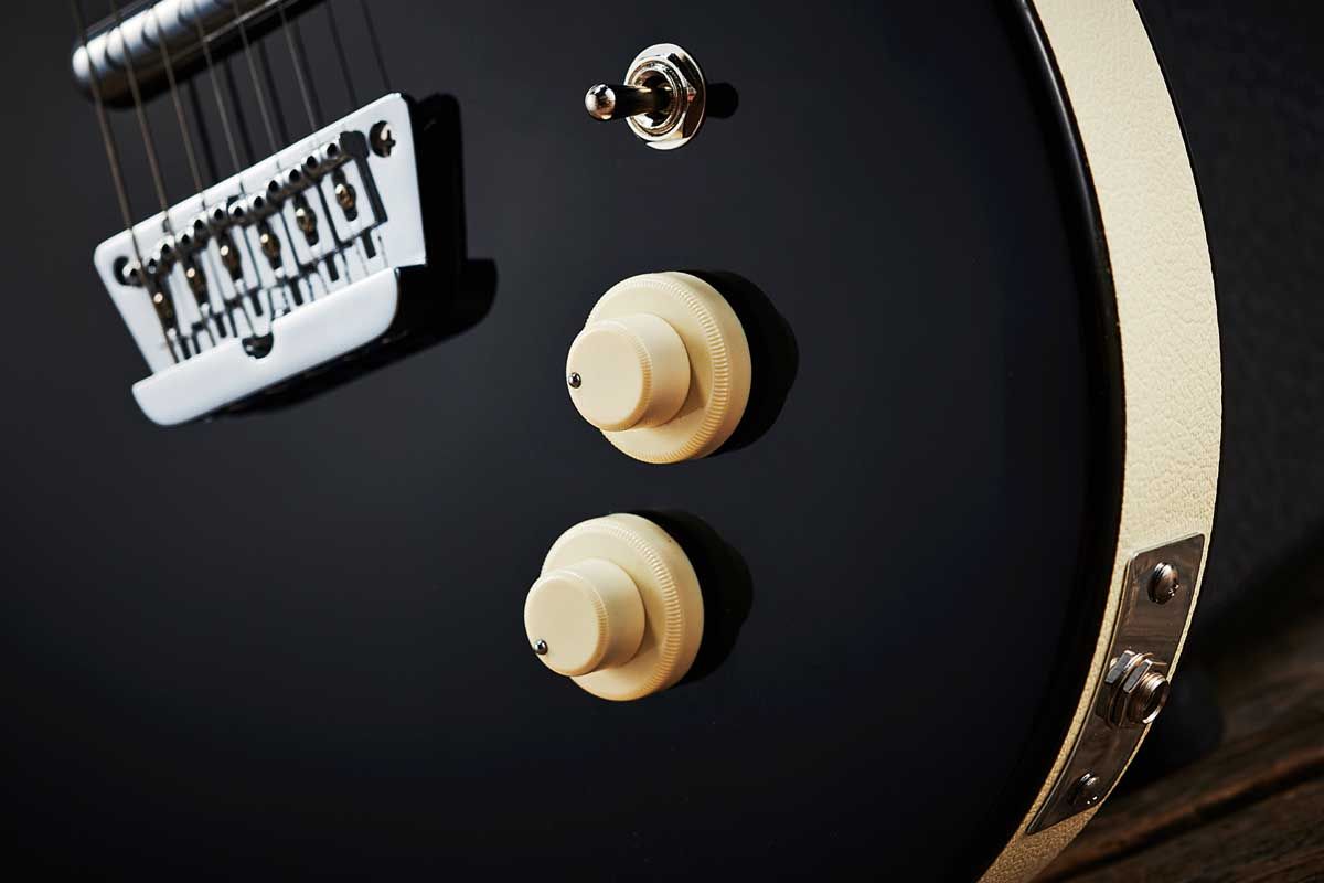 Danelectro '57 Guitar and '57 Divine