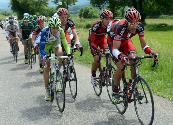 George Hincapie (BMC) leads a dangerous BMC move