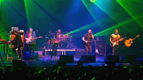 Spock's Beard full group shot live at RosFest