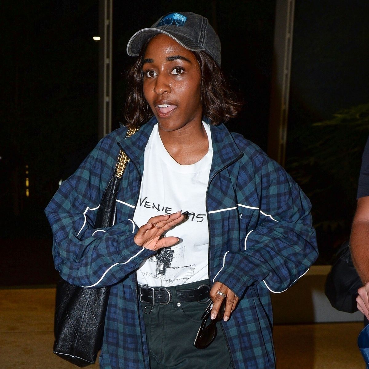 Straight From the Venice Airport: Here Are the 6 Elements of the Perfect Fall Travel Outfit