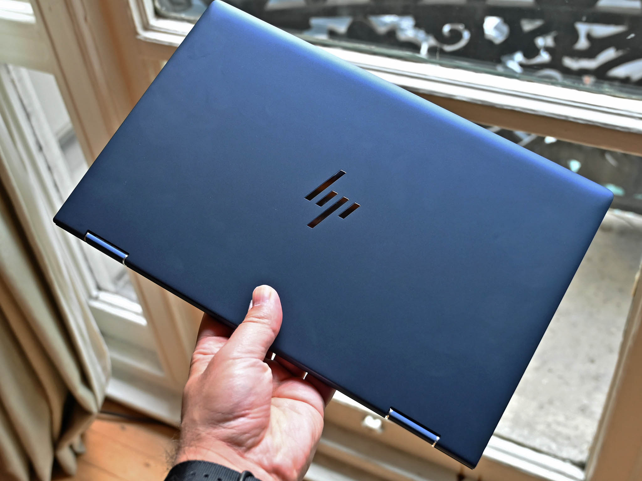 Hp Elite Dragonfly Is A Droolworthy Business 2 In 1 With Serious Style Windows Central 3802