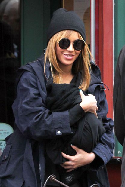 Beyonce, Beyonce baby, Beyonce Jay Z, Beyonce Blue Ivy, Blue Ivy Crater, celebrity babies, Beyonce with Blue Ivy, Beyonce pictures, Blue Ivy pictures, Jay Z, Jay Z and Beyonce child