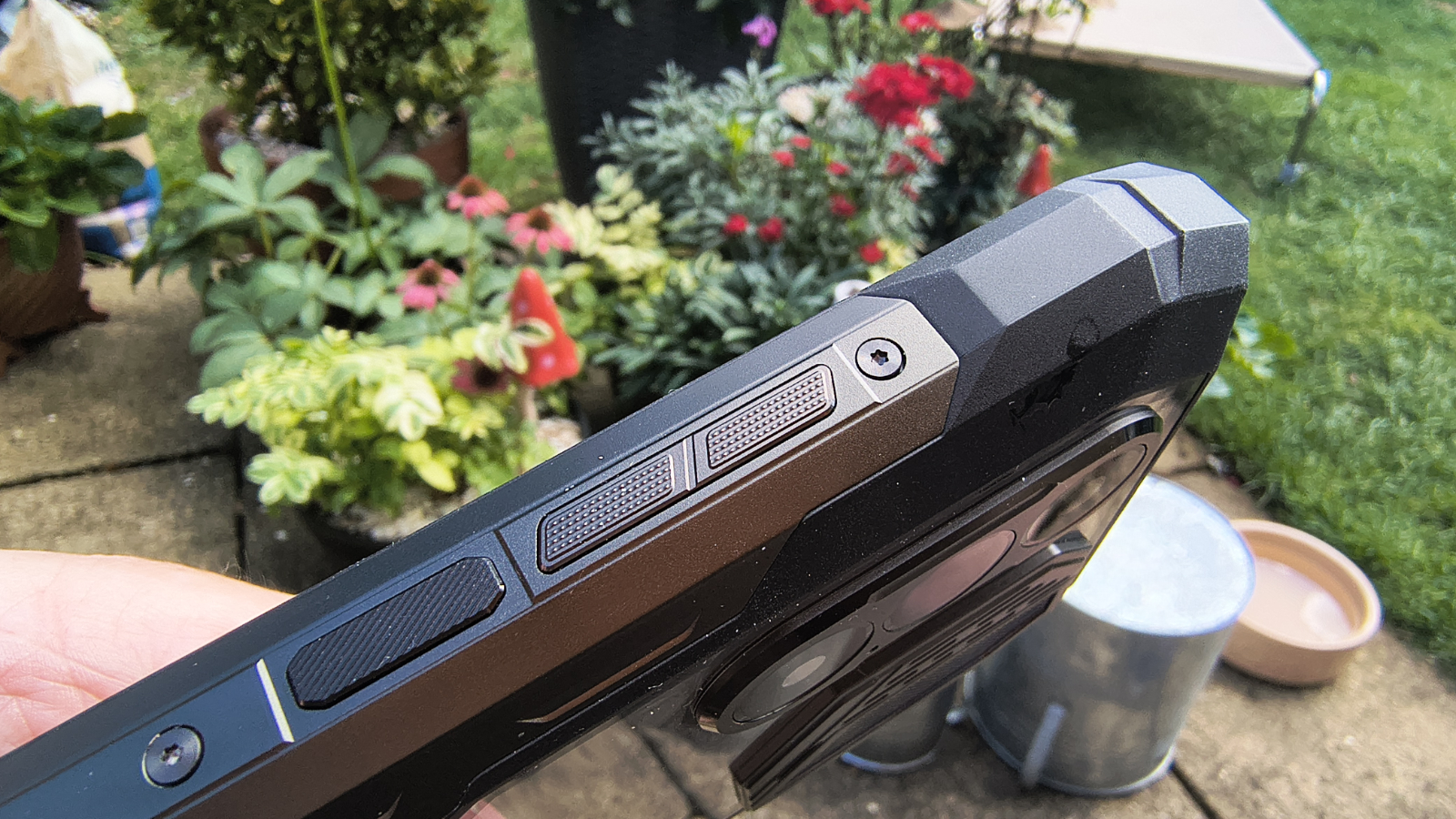 Oscal Pilot 8 rugged smartphone