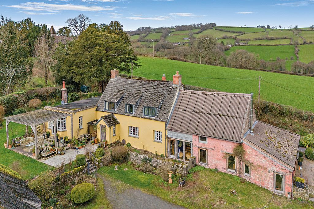 Properties for sale with home offices: Talachddu, Brecon, Powys