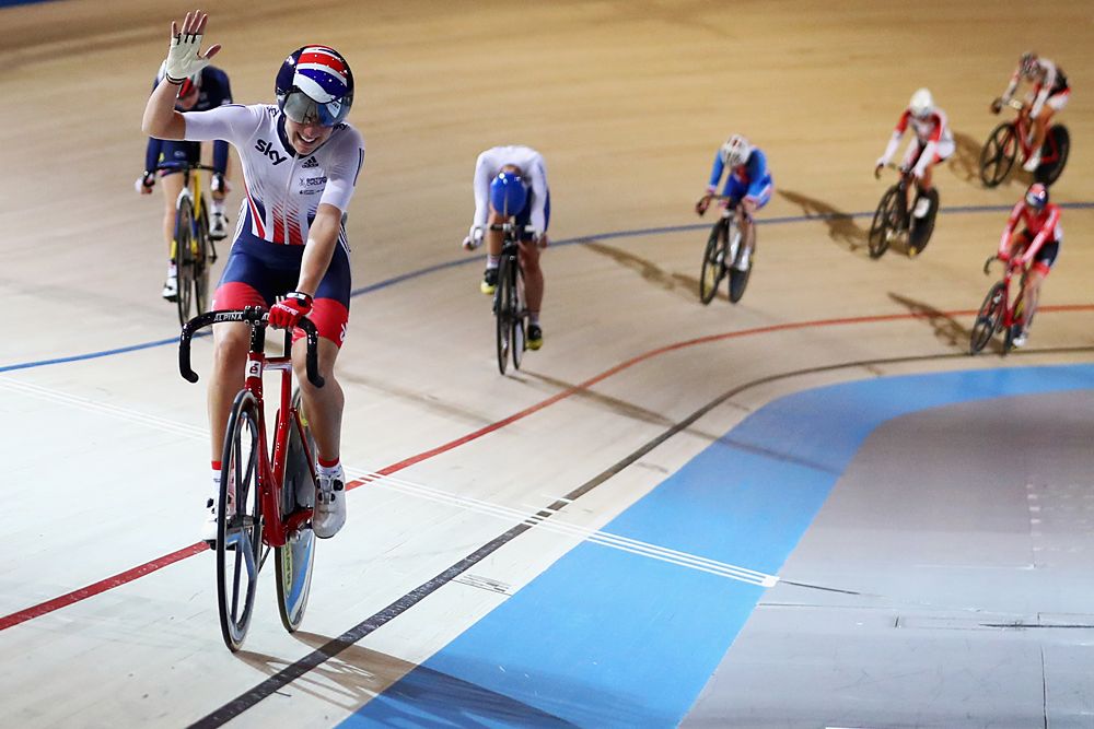 Elinor Barker (Great Britain) wins the points race