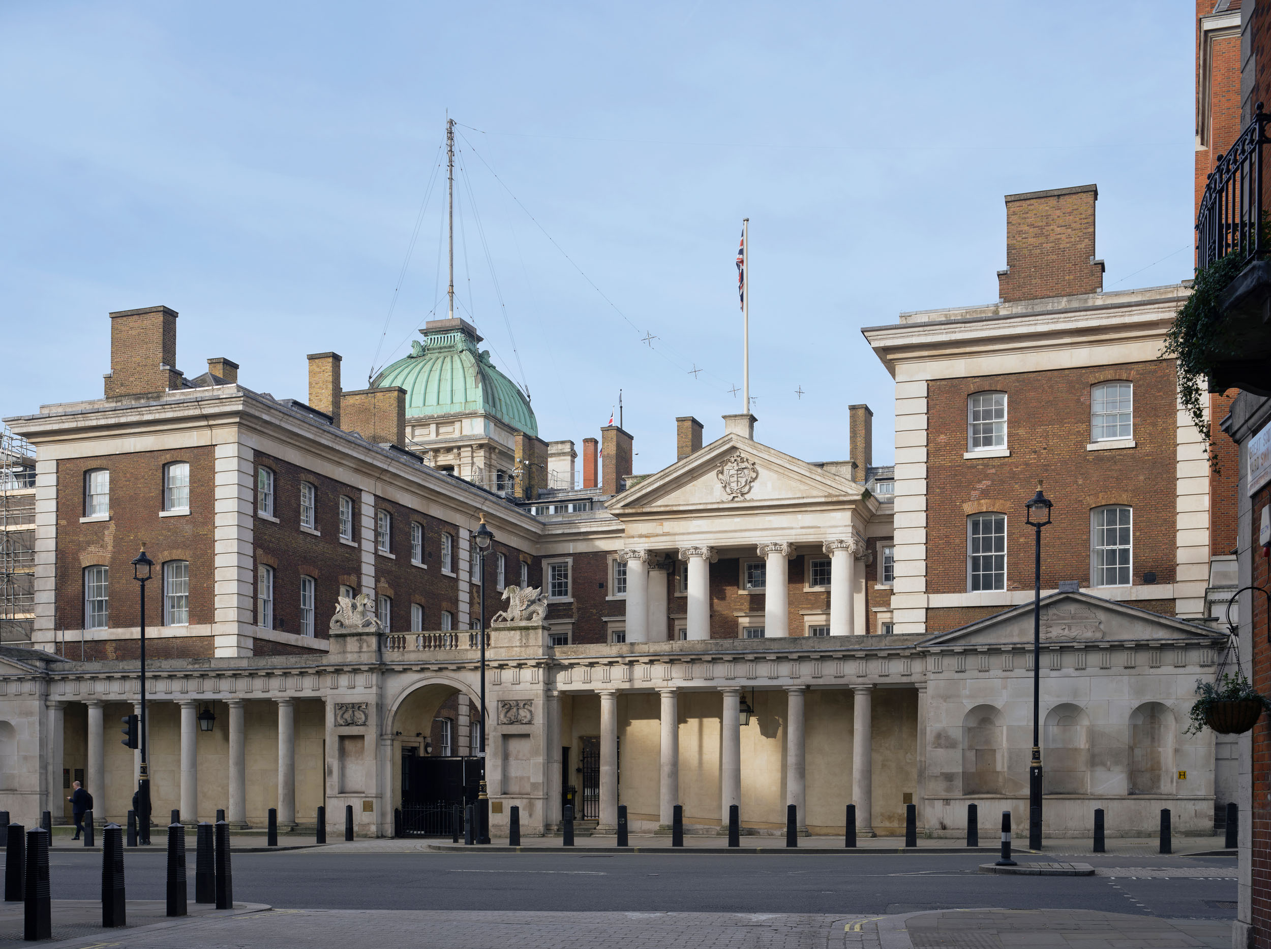 Admiralty House and Ripley Building