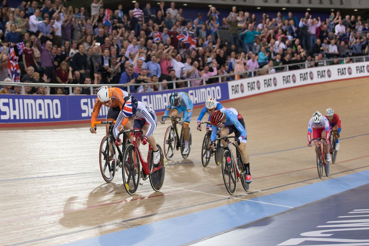 Laura Trott (Great Britain) took gold in the scratch race