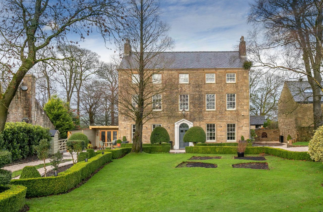 Knudzen hall in lancashire