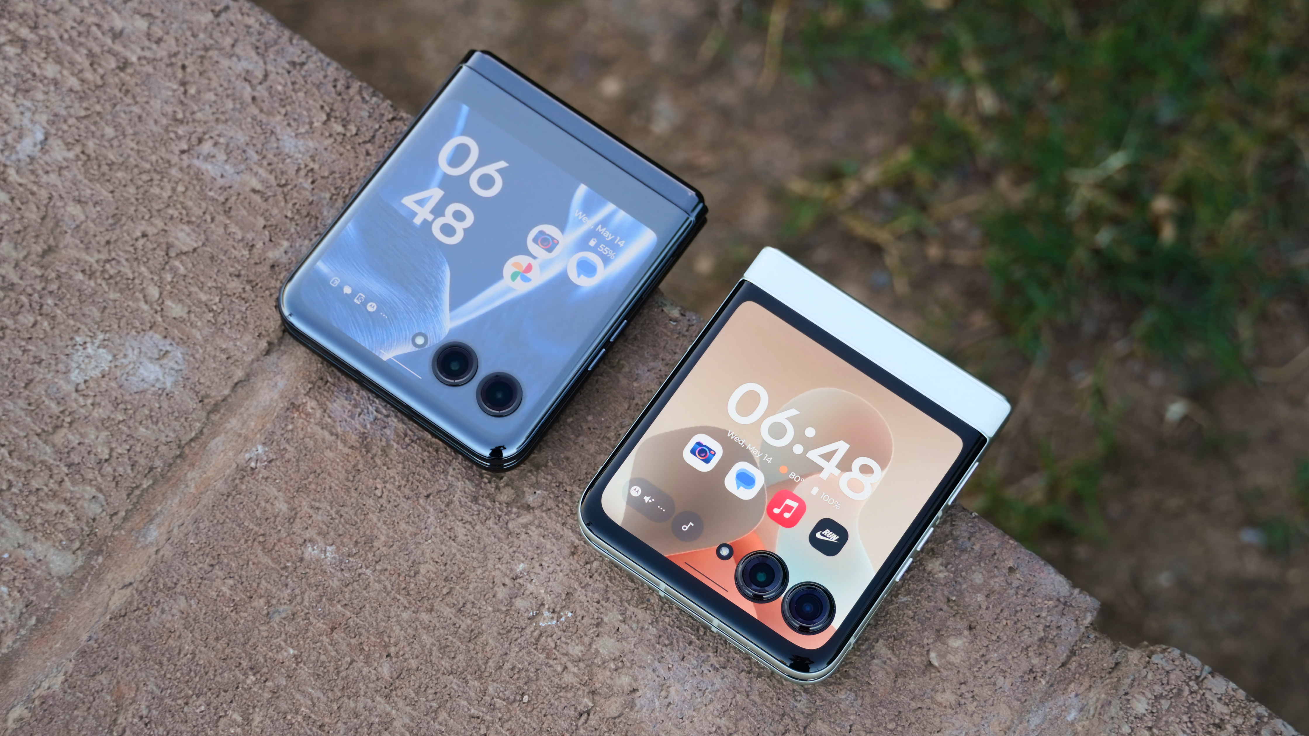 The Motorola Razr 2025 in the Pantone Lightest Sky colorway.