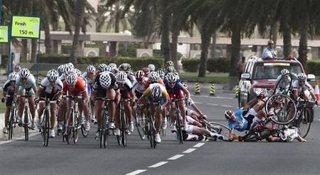 Rasa Leleivyte in the blue best young rider jersey was one of the crash victims.