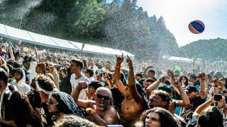 A crowd in Rockstadt