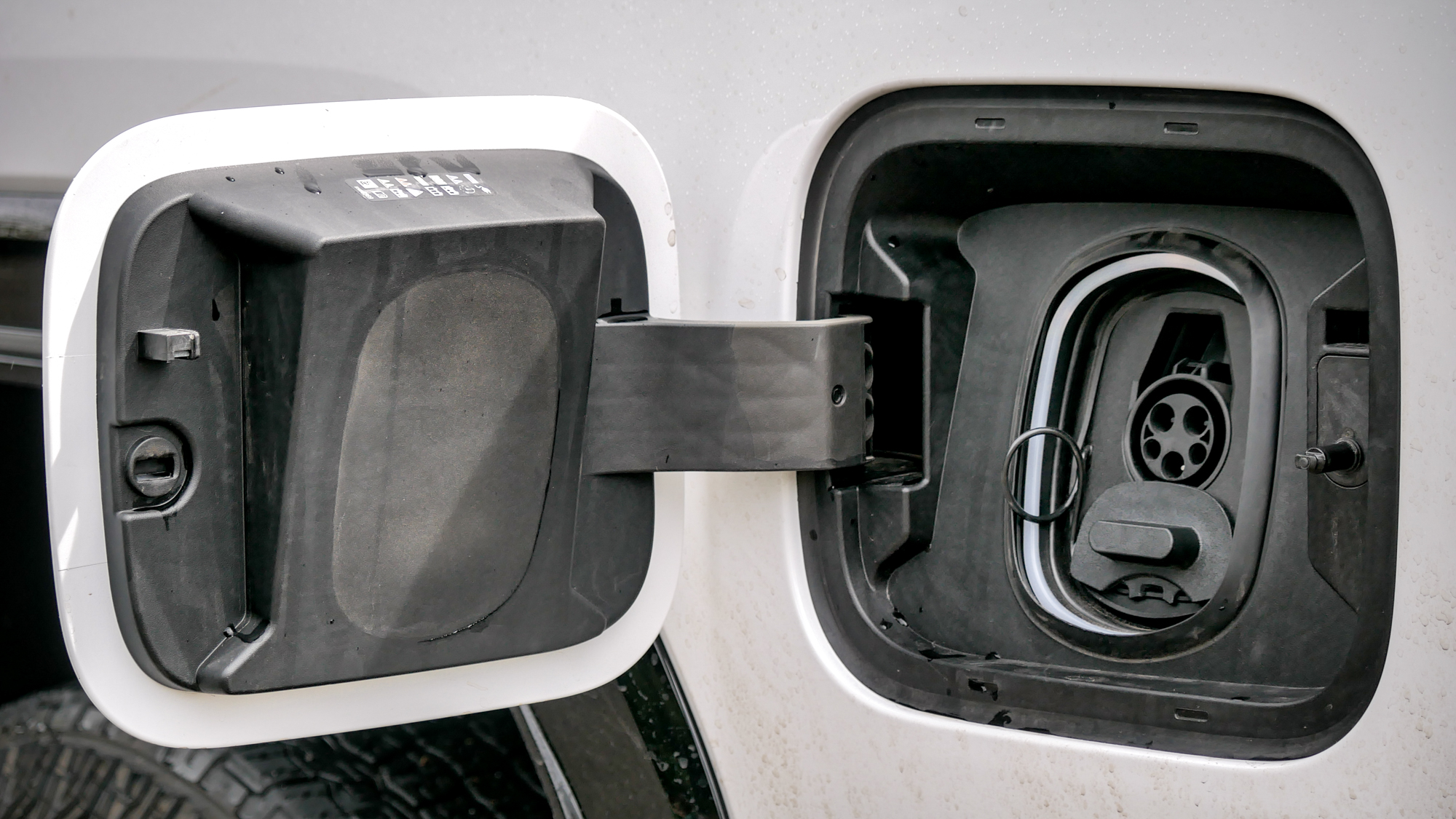 2025 GMC Sierra EV test drive.