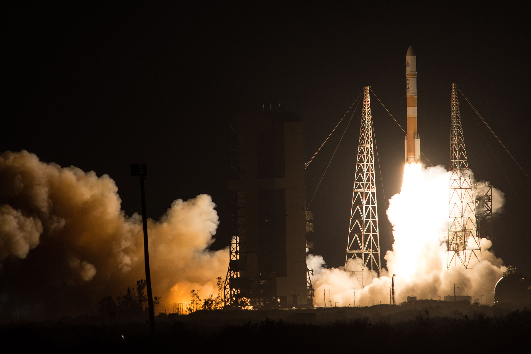 WGS-8 Satellite Launches on Dec. 7, 2016