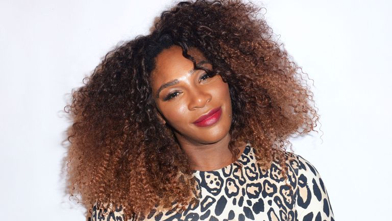 Hair, Hairstyle, Face, Eyebrow, Jheri curl, Lip, Beauty, Black hair, Long hair, Human,